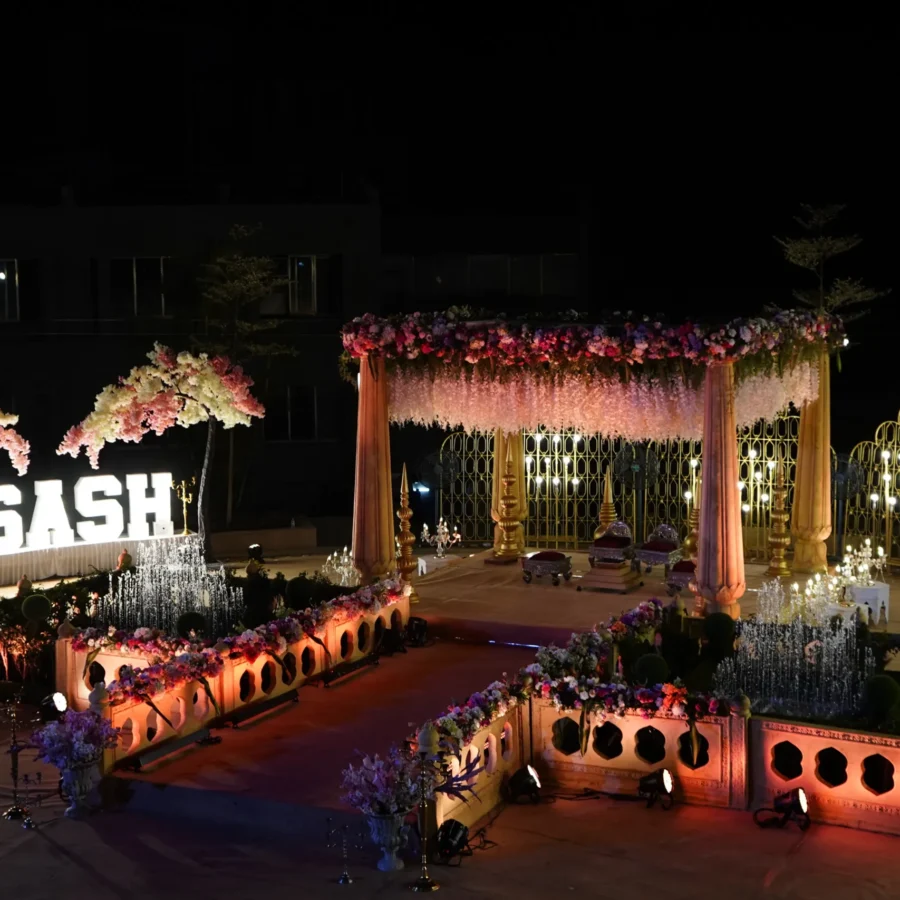 Top Wedding Stage Decoration Ideas That Make Your Reception Stand Out